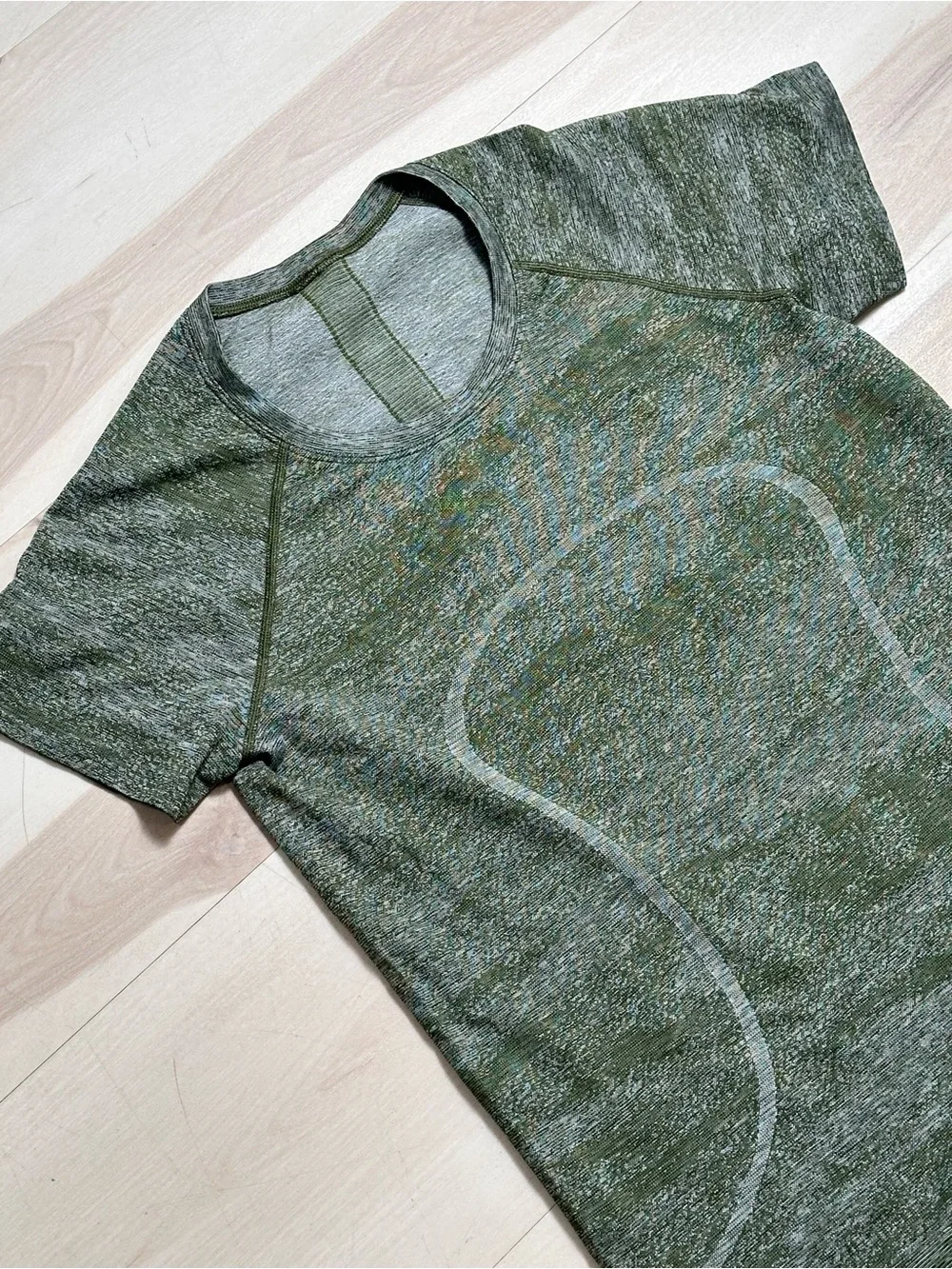 Lululemon Swiftly Speed Short Sleeve White Everglades Black Field Green Sz 10 - Picture 8 of 12